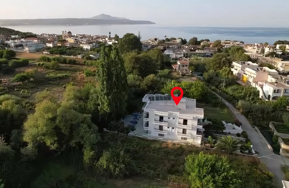 Balcony with sea view 2